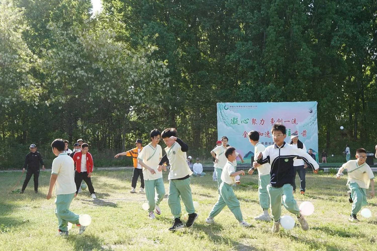 胜日寻芳泗水滨丨春耕园学校山东曲阜校区春游登柴山春游记